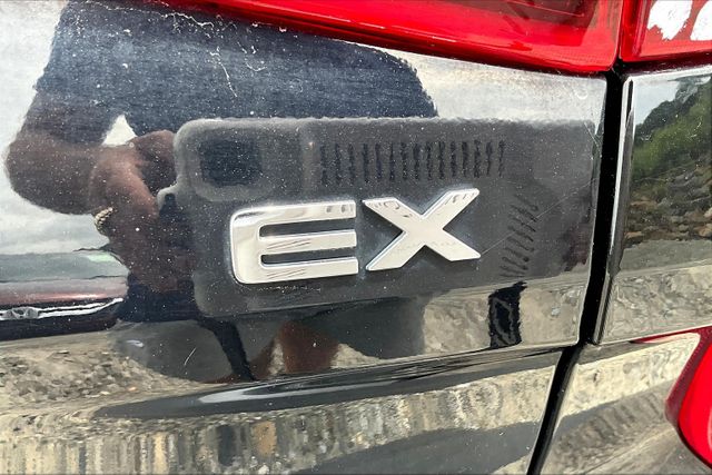 Vehicle image 33 of 33