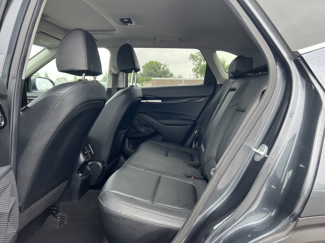 Vehicle image 11 of 36