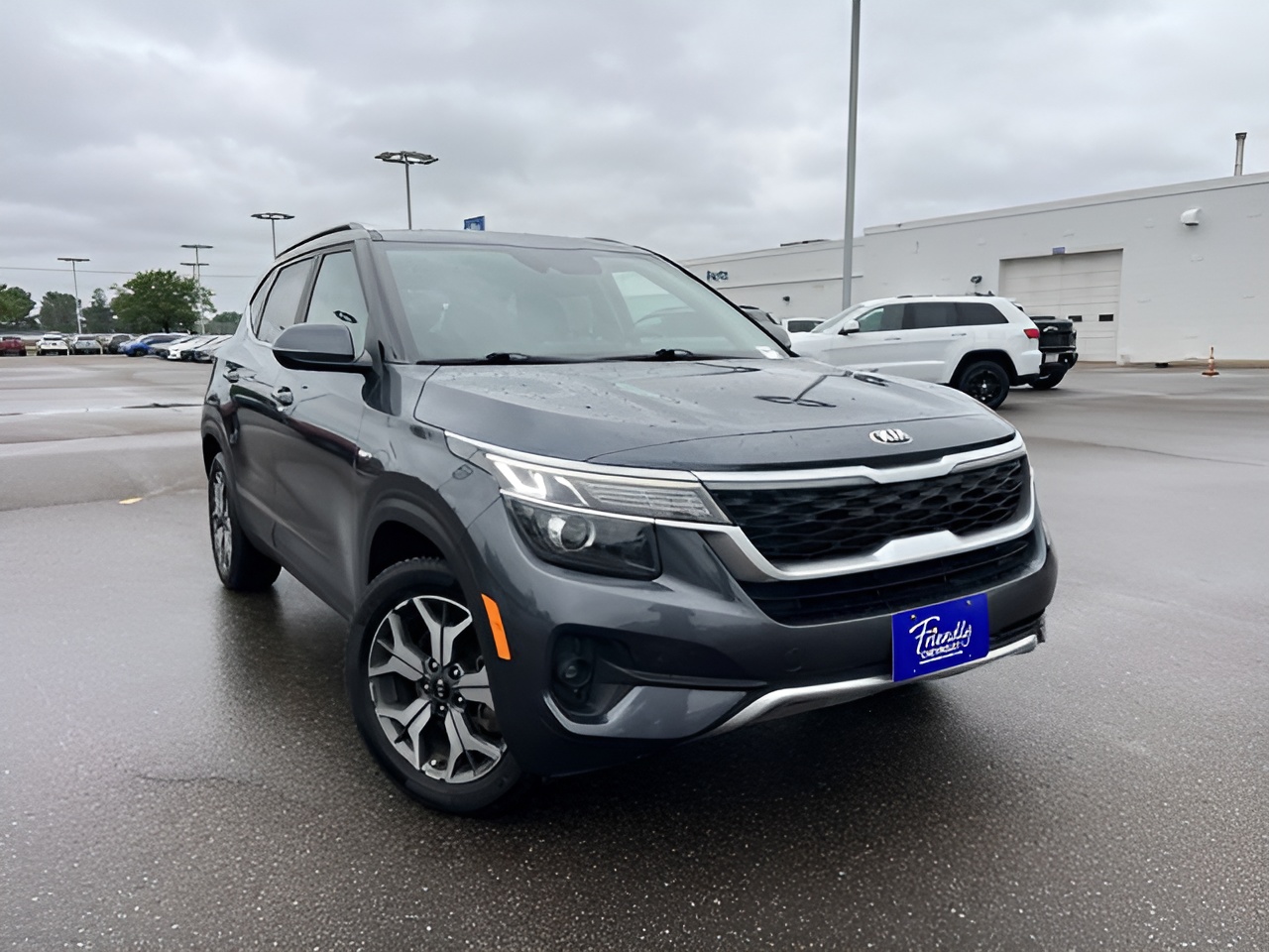 Vehicle image 31 of 36
