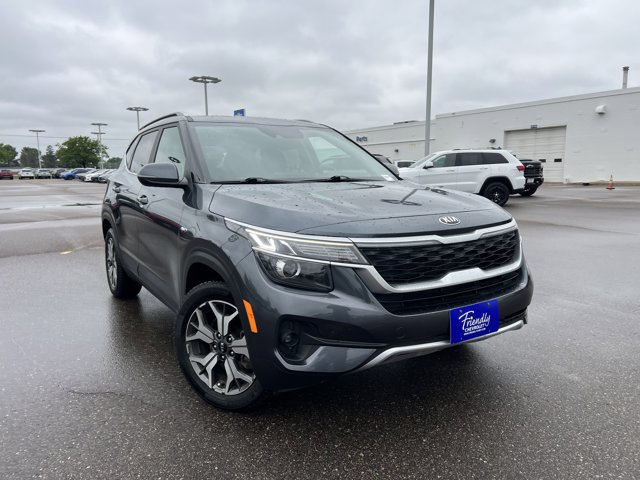 Vehicle image 3 of 36