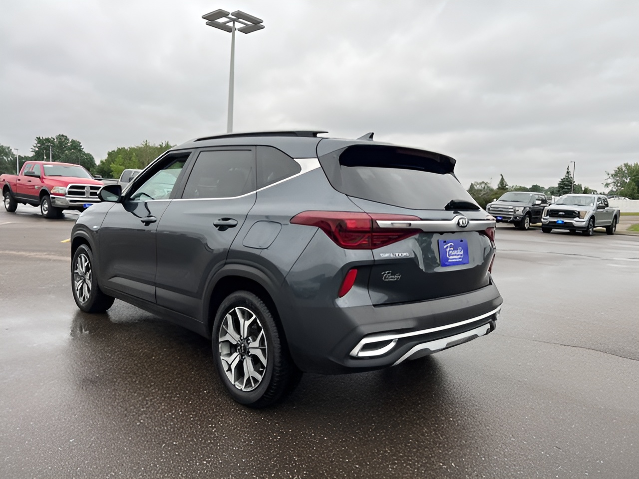 Vehicle image 35 of 36