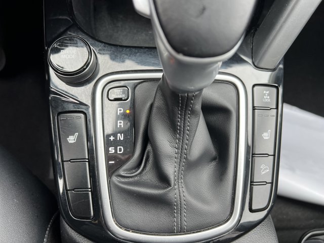 Vehicle image 26 of 36