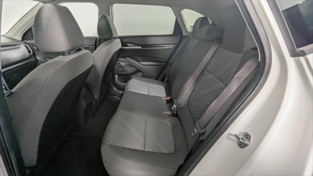 Vehicle image 24 of 35