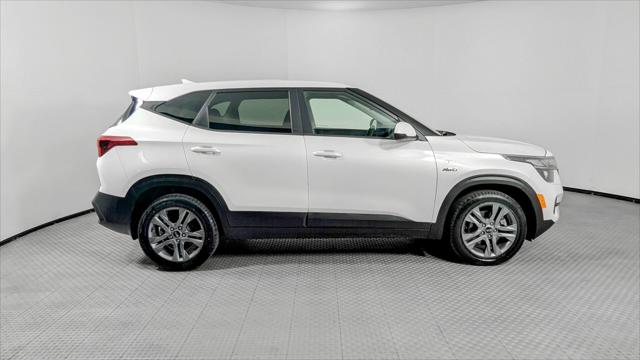Vehicle image 7 of 35