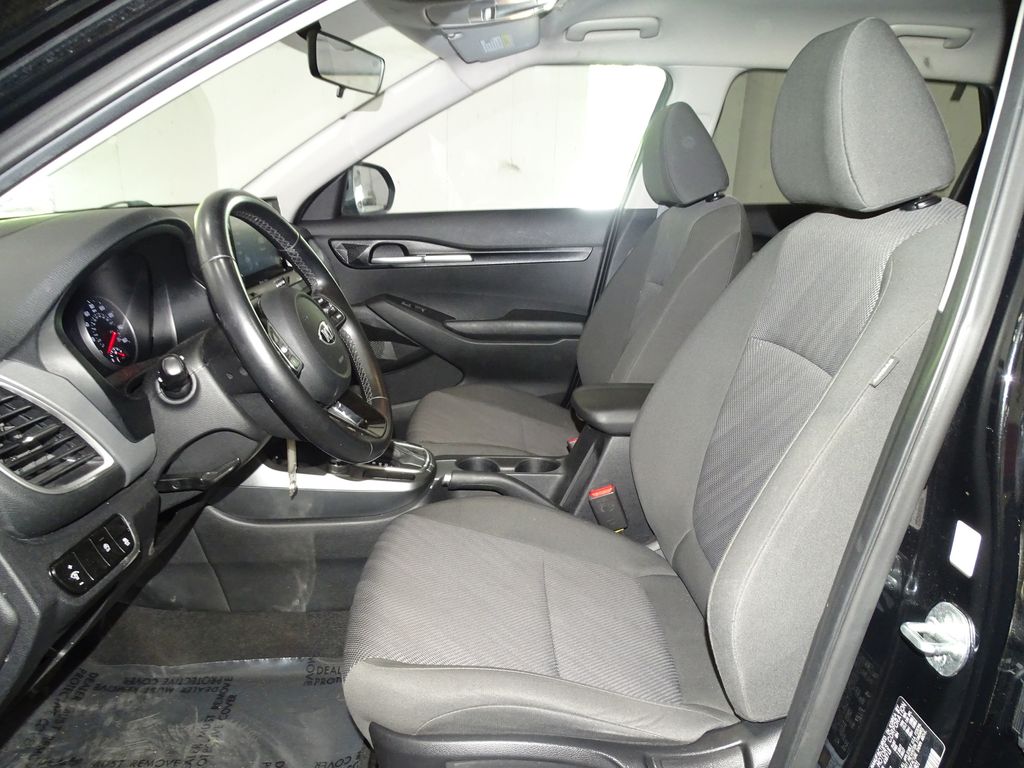Vehicle image 8 of 26