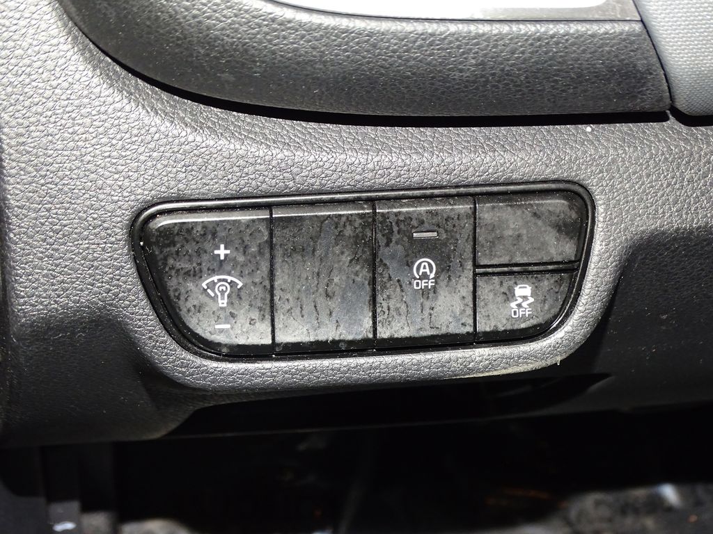 Vehicle image 12 of 26