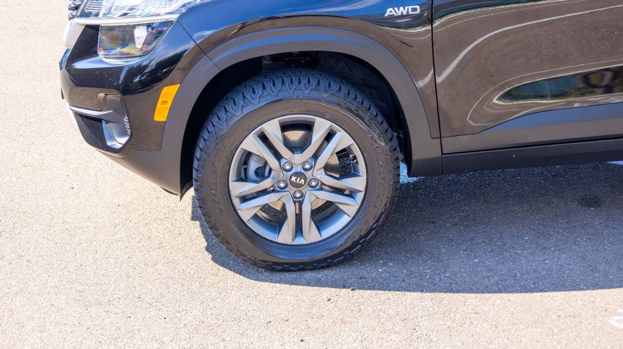 Vehicle image 12 of 27