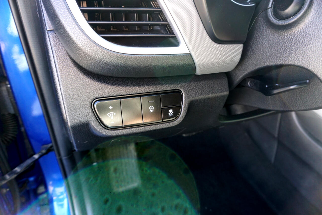Vehicle image 12 of 19