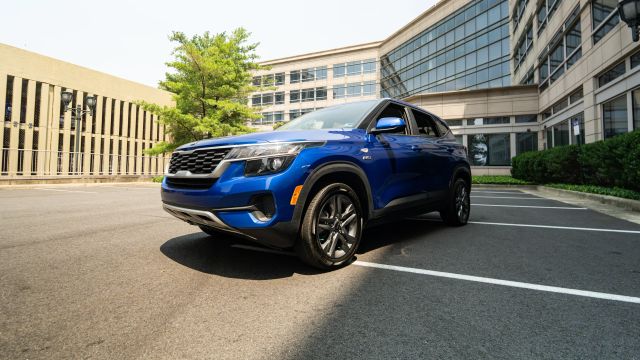 2021 Kia Seltos LX Image 1 of 42