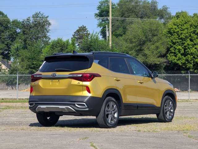 Vehicle image 5 of 21