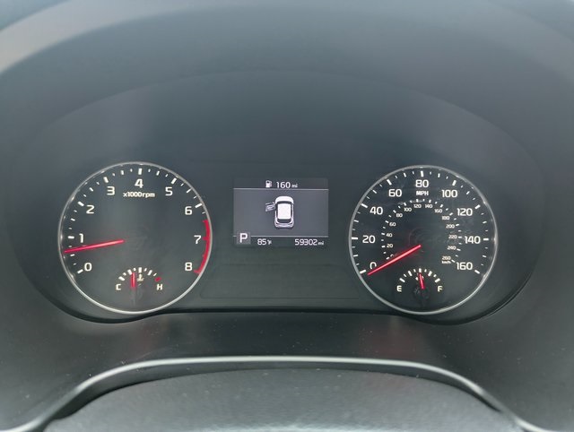 Vehicle image 14 of 21