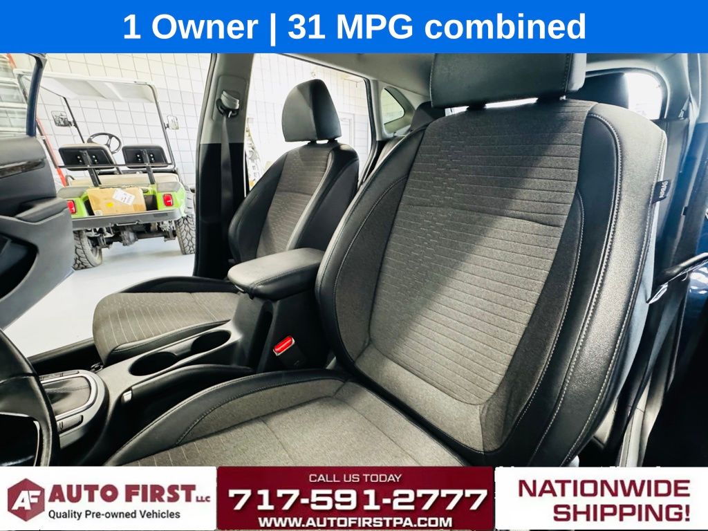 Vehicle image 11 of 26