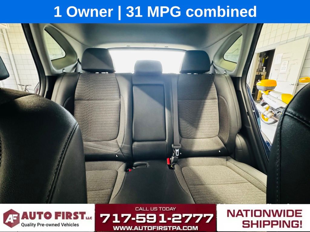 Vehicle image 15 of 26