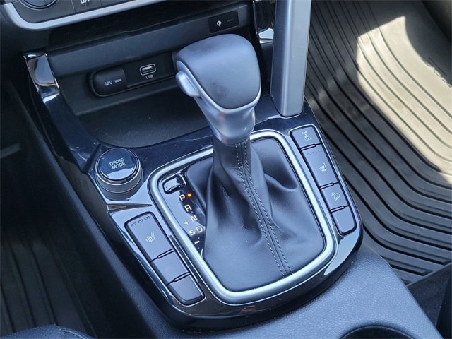 Vehicle image 21 of 27
