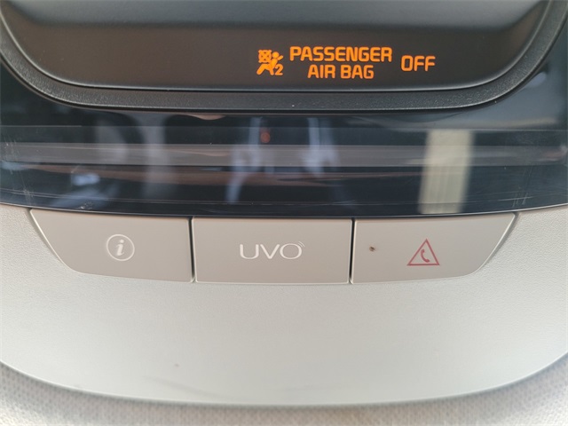 Vehicle image 23 of 27