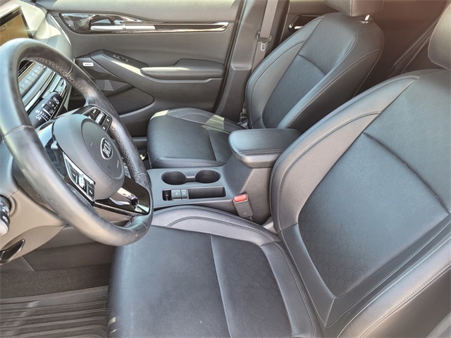 Vehicle image 12 of 27