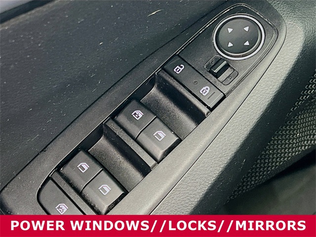 Vehicle image 25 of 34