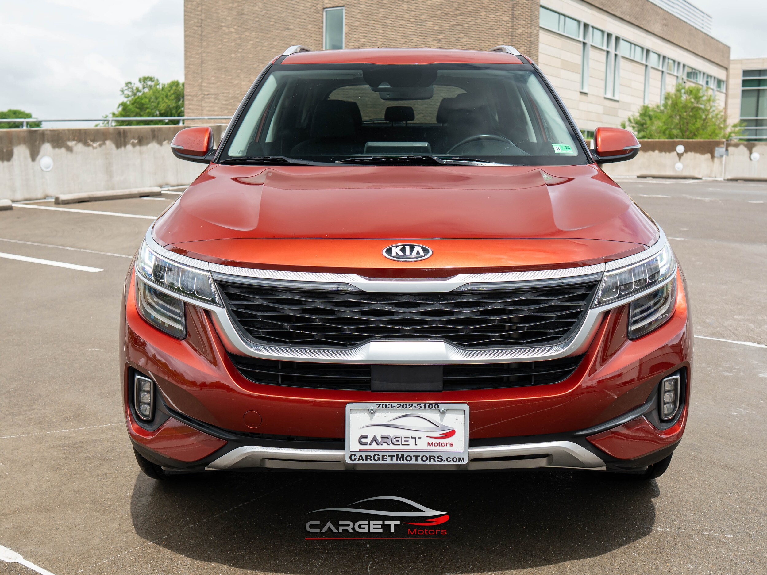 Vehicle image 4 of 49