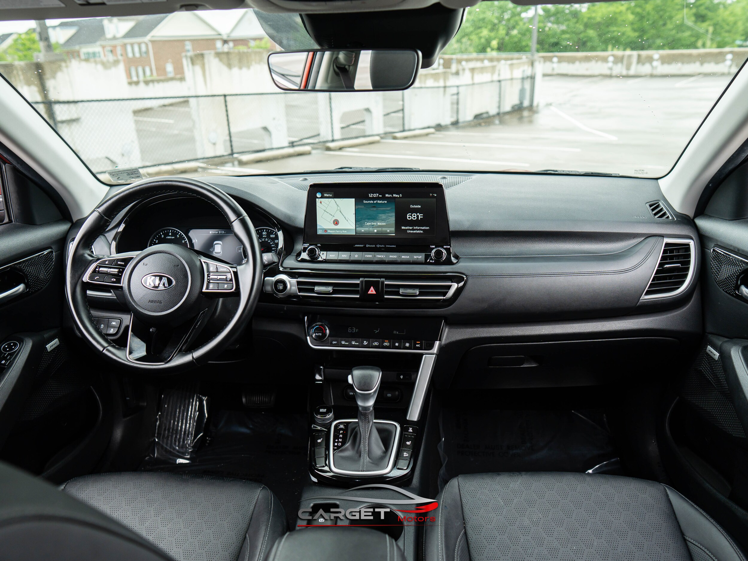 Vehicle image 14 of 49