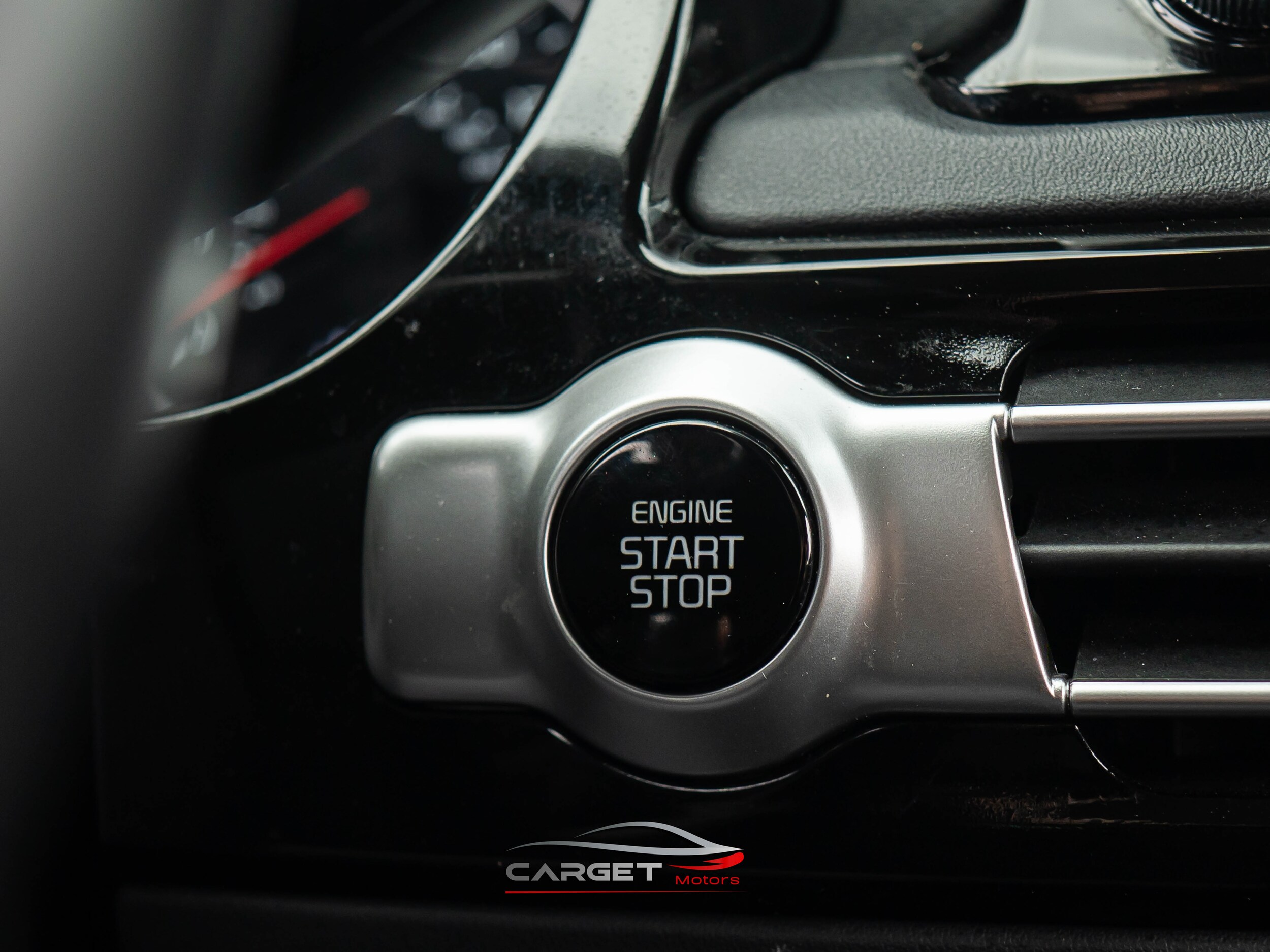 Vehicle image 31 of 49