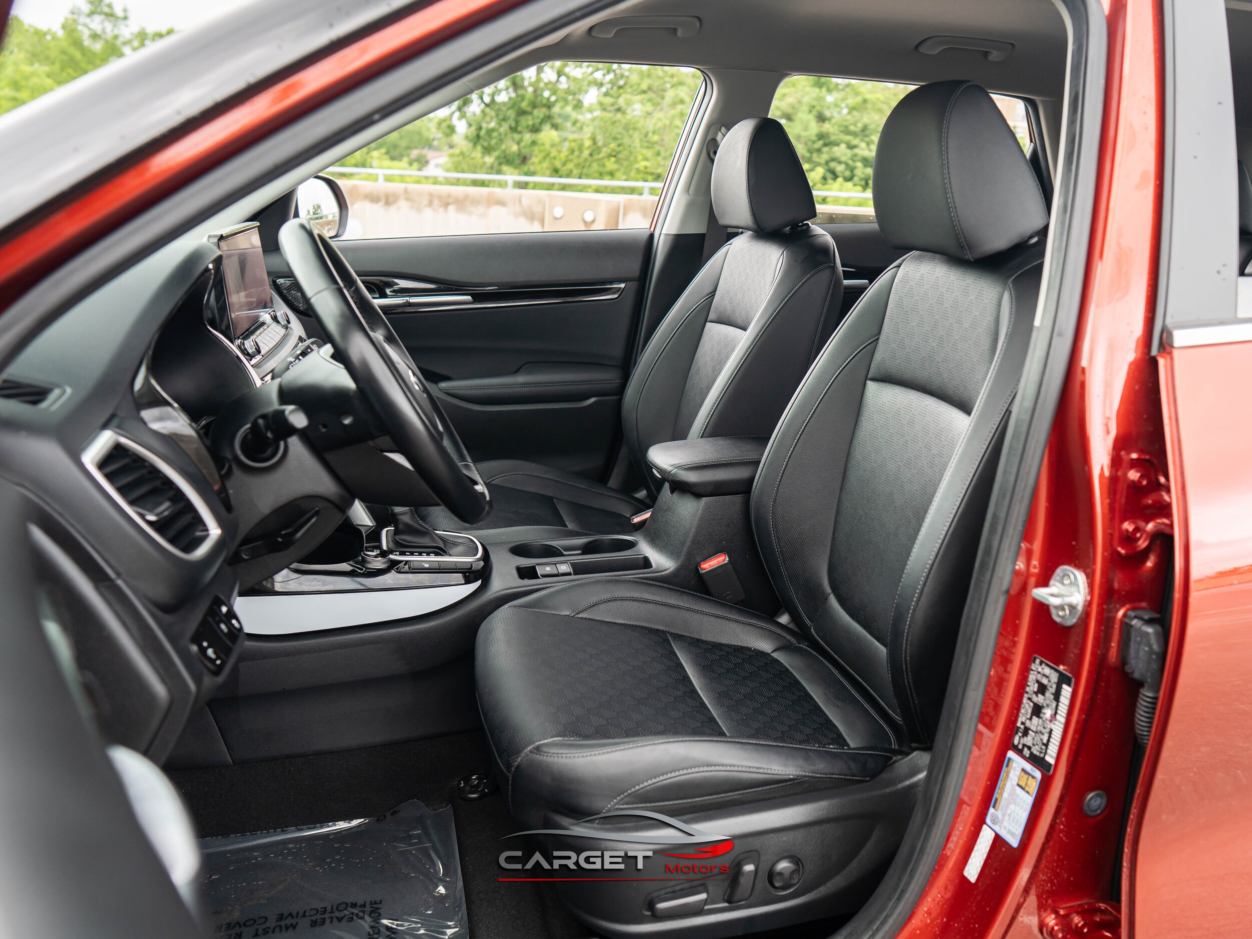 Vehicle image 16 of 49