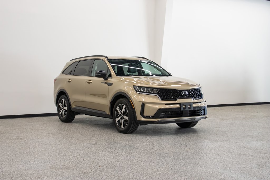Vehicle image 2 of 30