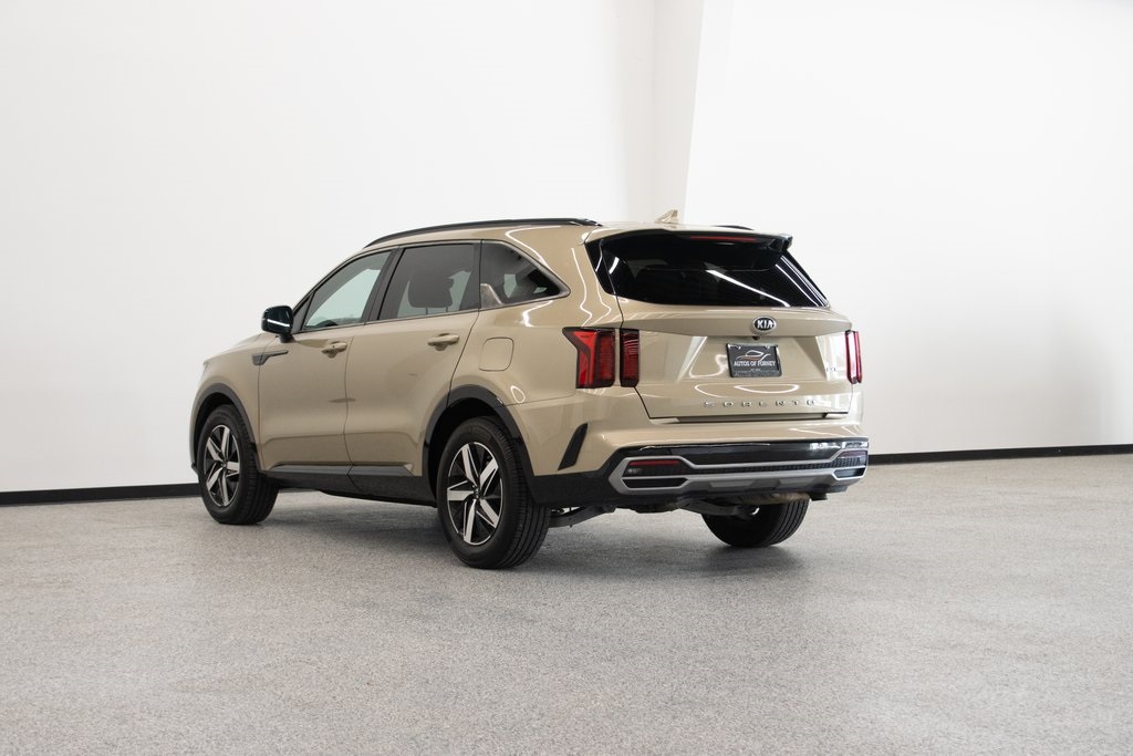 Vehicle image 4 of 30