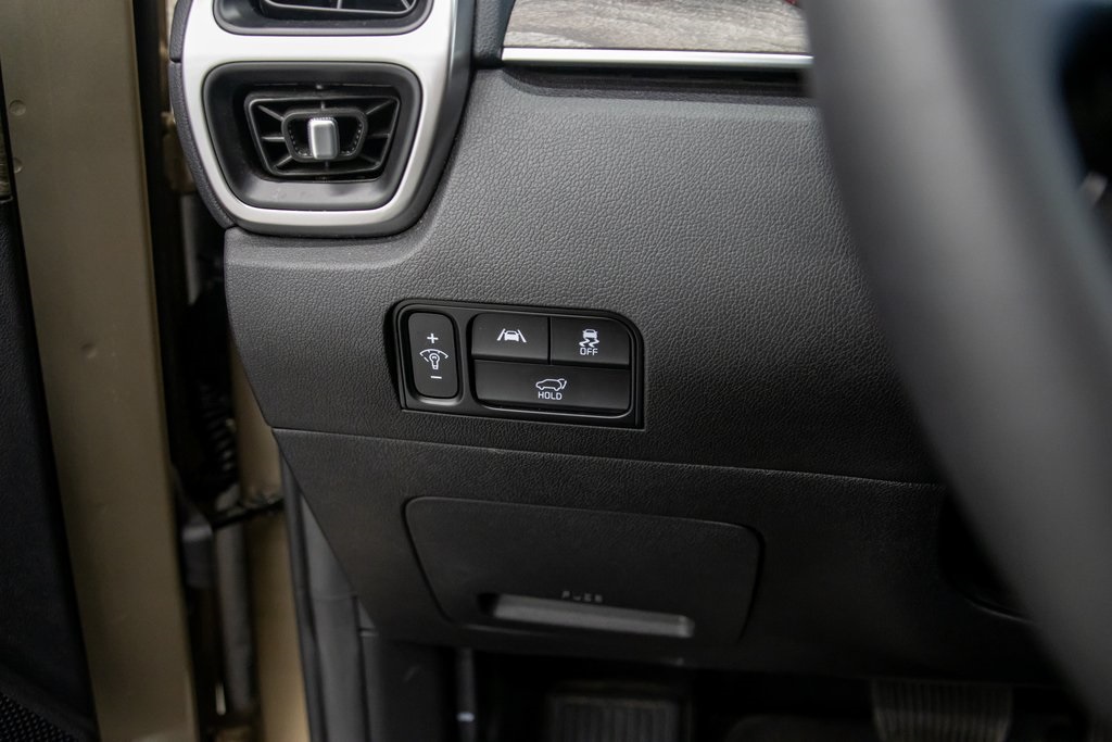 Vehicle image 29 of 30
