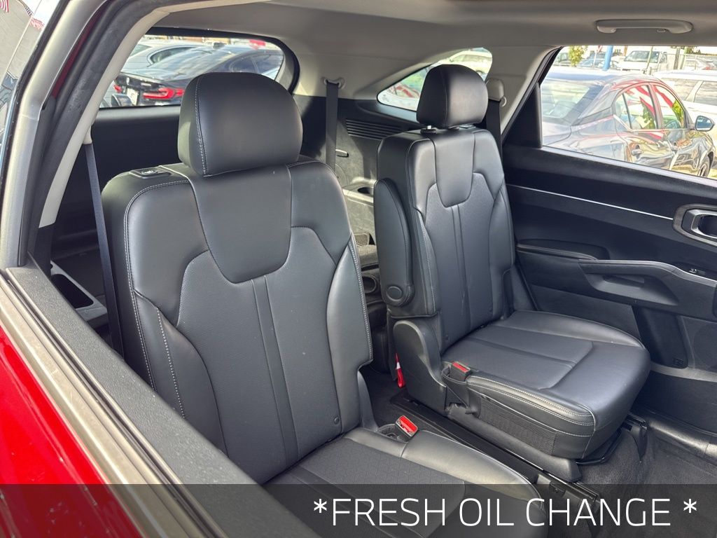 Vehicle image 12 of 32