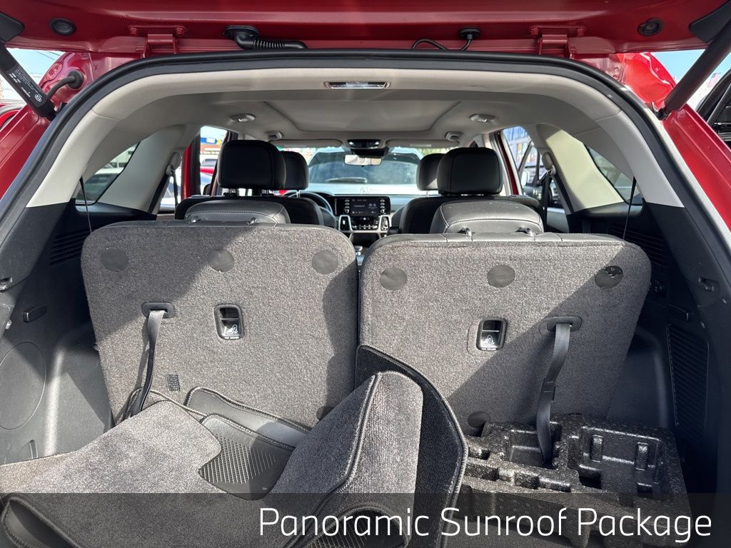 Vehicle image 15 of 32