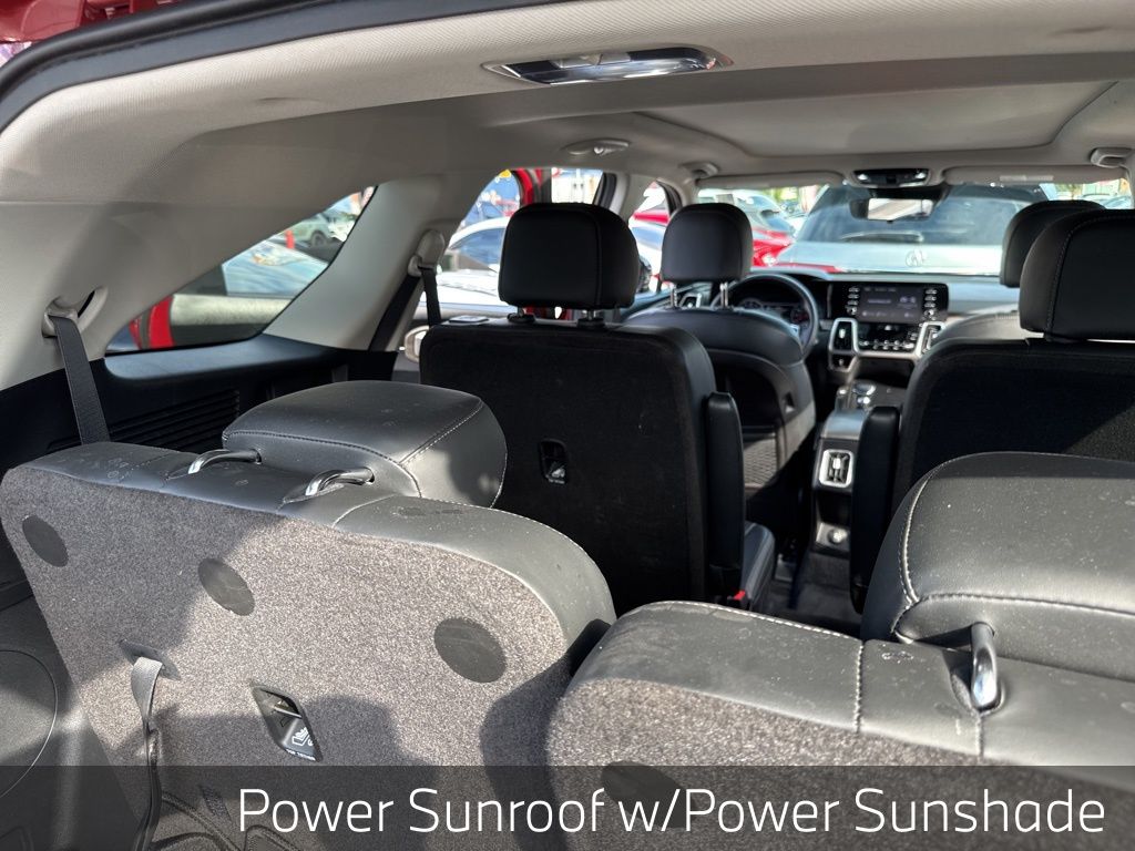 Vehicle image 16 of 32