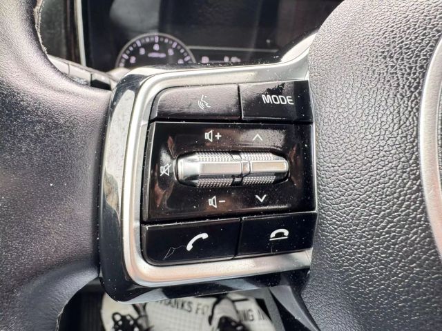 Vehicle image 27 of 38