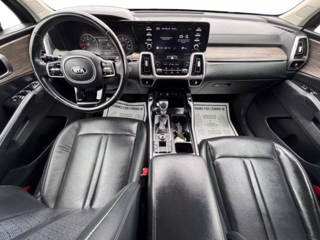 Vehicle image 17 of 38