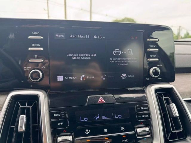 Vehicle image 20 of 38