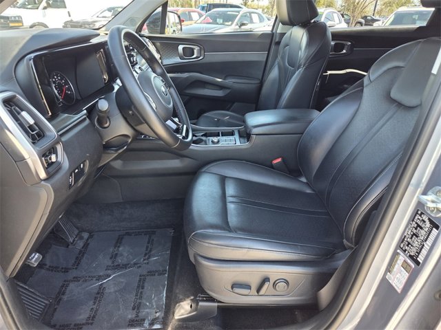 2021 Kia Sorento S Image 10 of 33