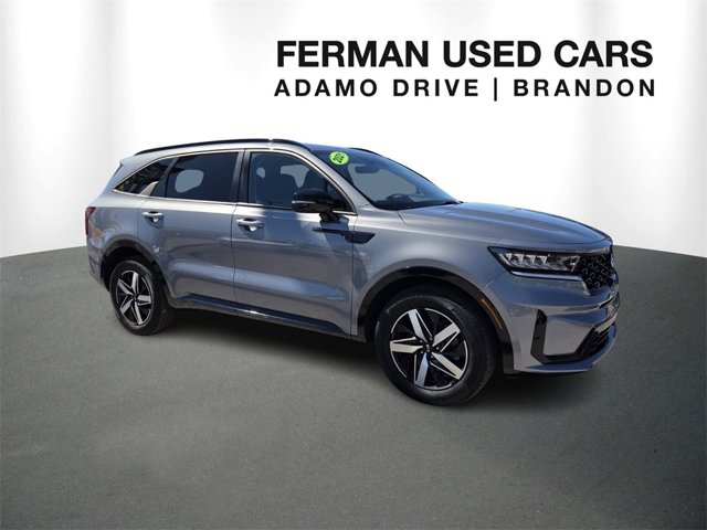 2021 Kia Sorento S Image 2 of 33