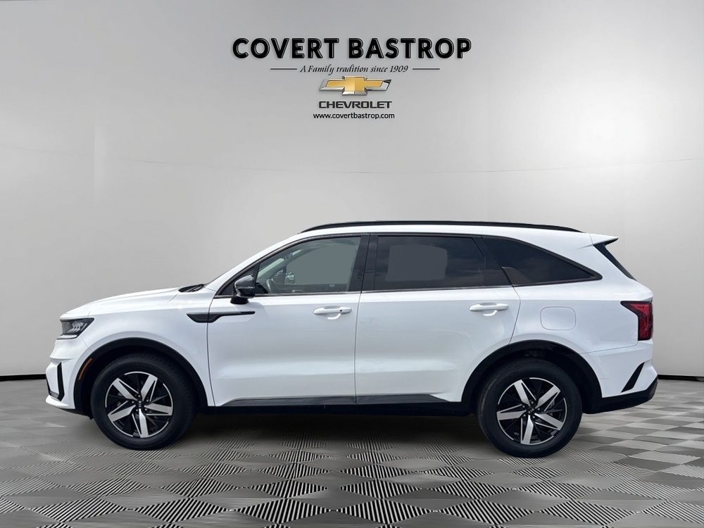 Vehicle image 5 of 33