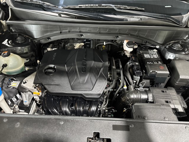 Vehicle image 24 of 33