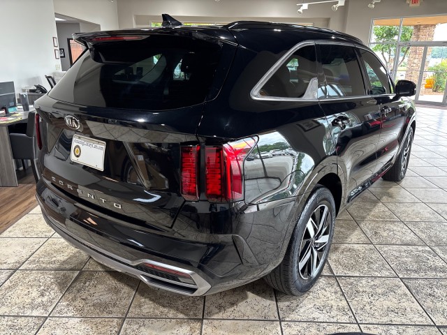 Vehicle image 2 of 33