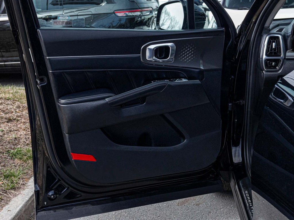 Vehicle image 9 of 38