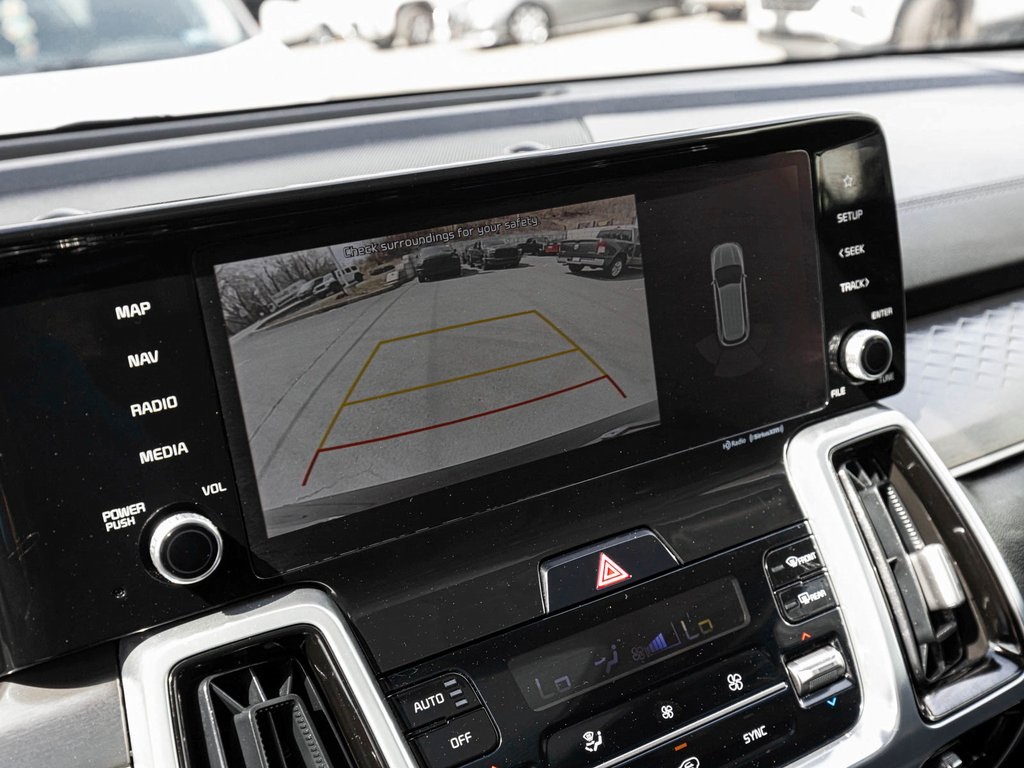 Vehicle image 17 of 38