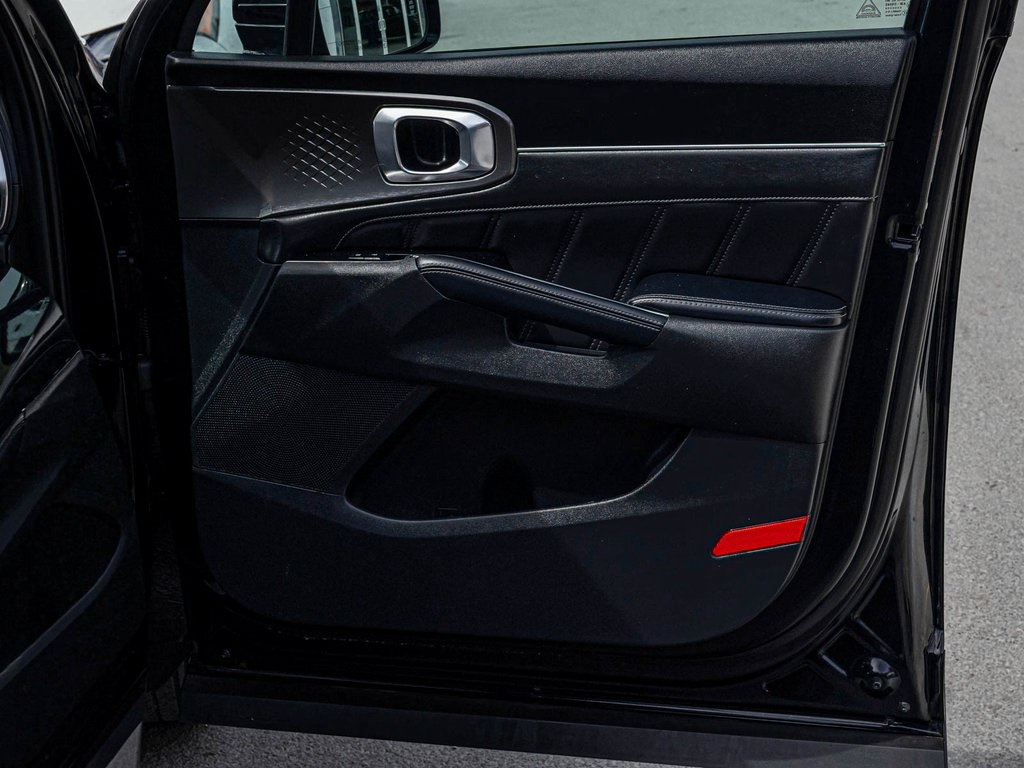 Vehicle image 10 of 38