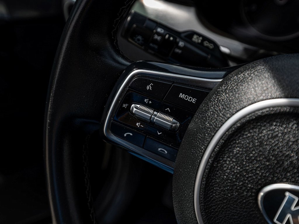 Vehicle image 19 of 38