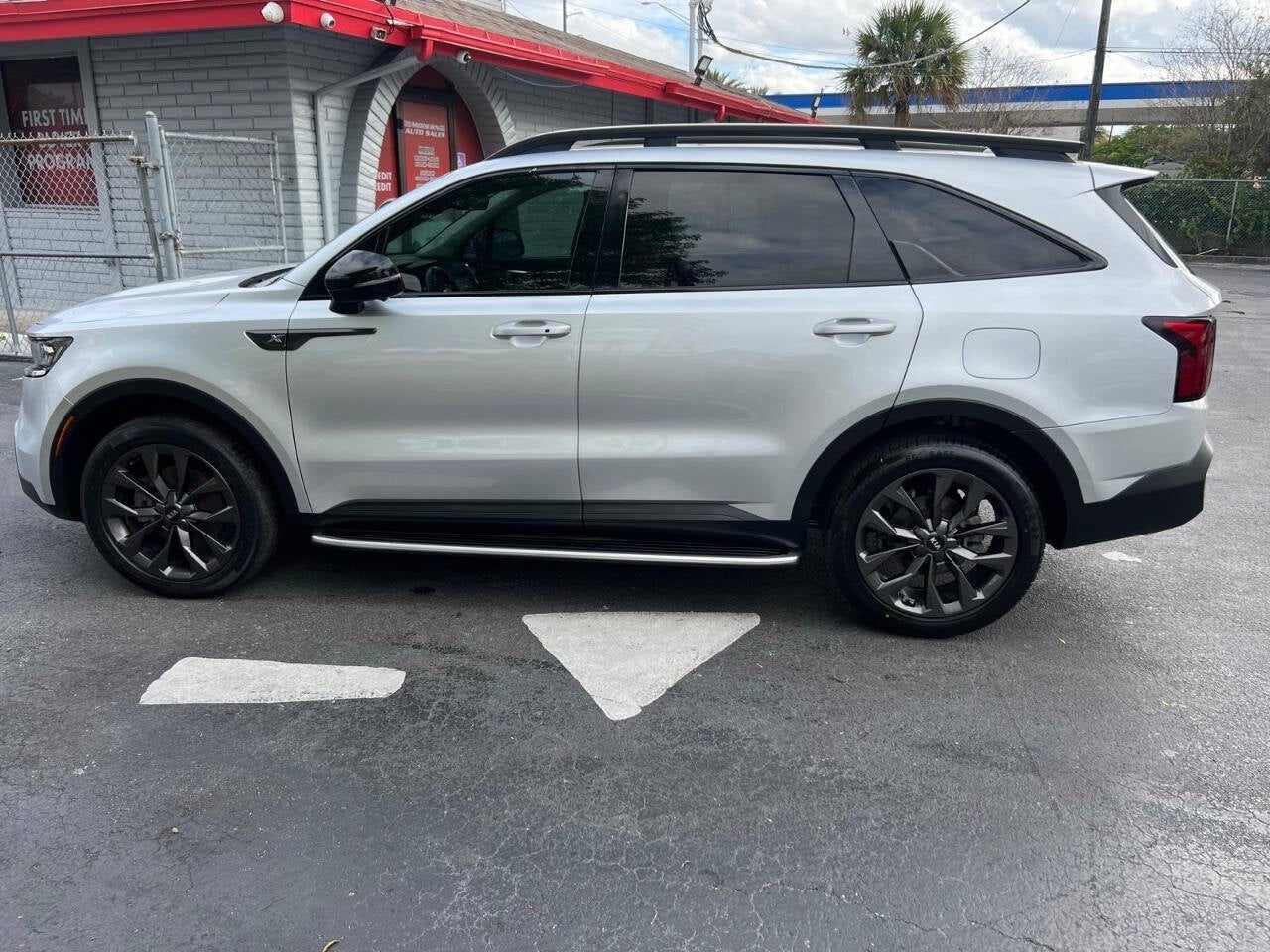 Vehicle image 8 of 55