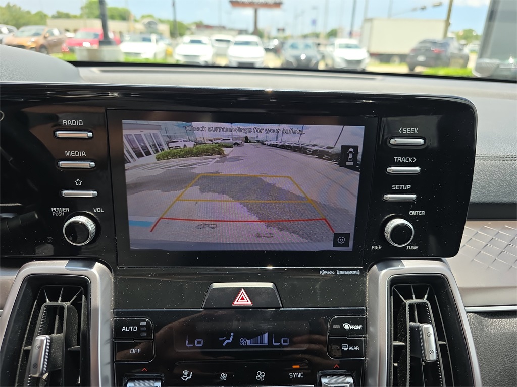 Vehicle image 12 of 31