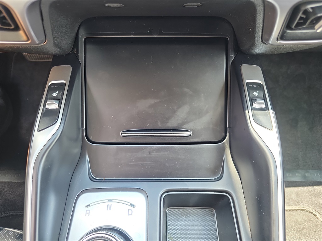 Vehicle image 14 of 31
