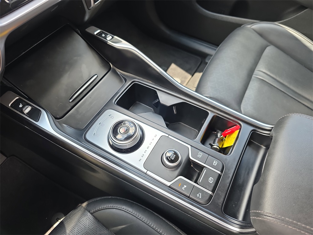 Vehicle image 15 of 31