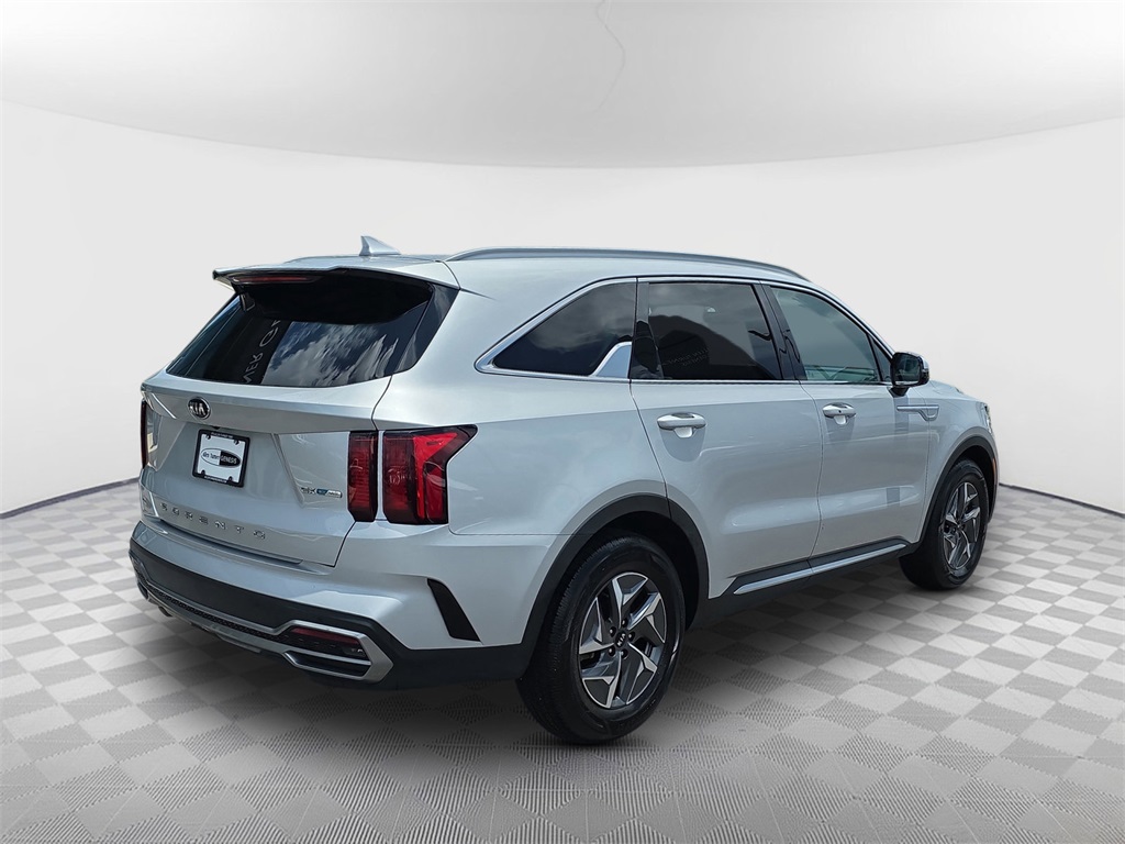 Vehicle image 4 of 31