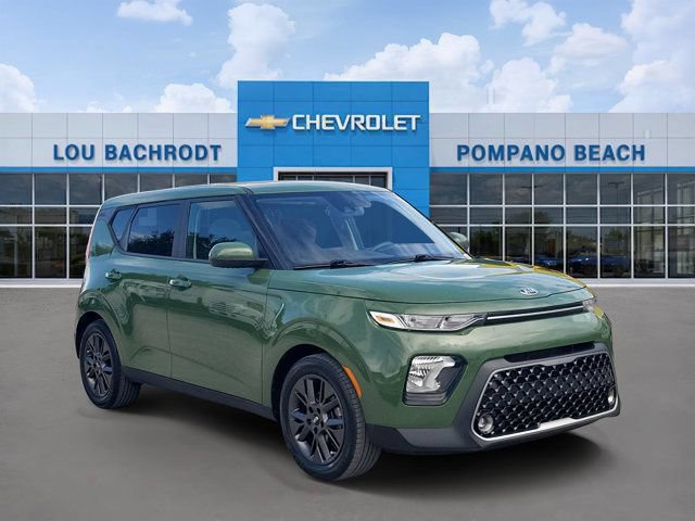 2021 Kia Soul EX Image 3 of 34