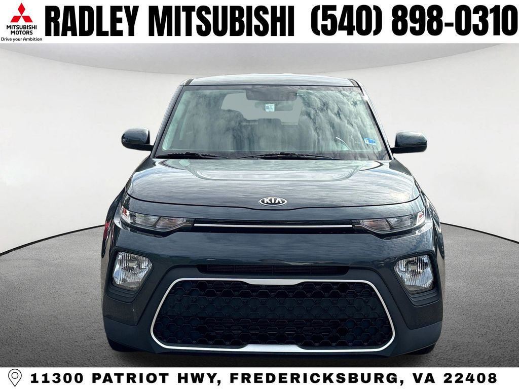 2021 Kia Soul LX Image 2 of 22